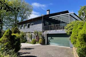 Mehrgenerationenhaus mit 3 Wohneinheiten in Ortsrandlage – Traumgarten & 1.251 m² Grundstück