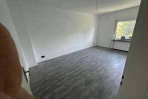 Frisch renovierte 5 Zimmer Wohnung  – Die vollständige Adresse der Immobilie erhältst du vom Anbieter., 45881 Schalke, Gelsenkirchen – Vorschaubild 11