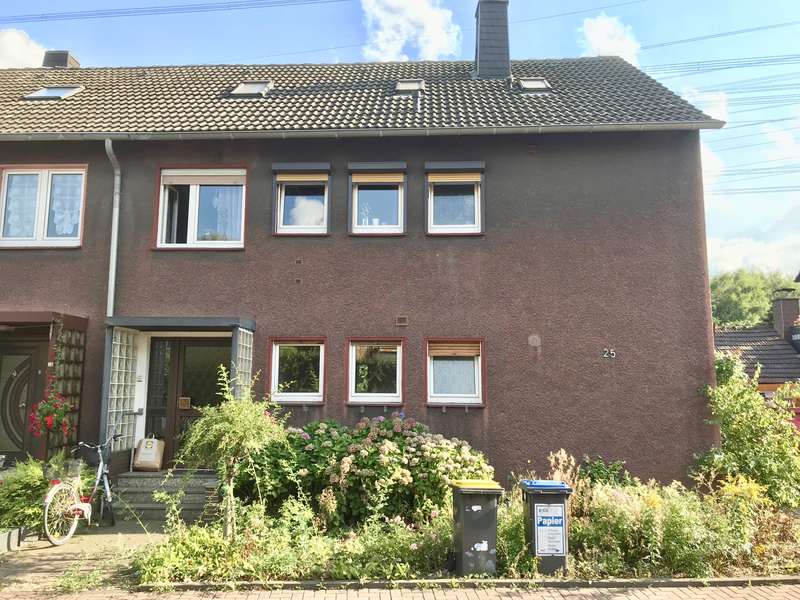 Großes 2 Familien- Haus sucht große (Handwerker-) Familie