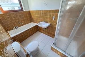 Schwachhausen: Schöne, gut aufgeteilte 3-4 Zi. - DG- Wohnung mit Lift, gr. Balkon u. TG-Stellplatz – Die vollständige Adresse der Immobilie erhältst du vom Anbieter., 28211 Gete, Bremen – Vorschaubild 10