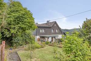 Wohnen & vermieten! Ein- / Zweifamilienhaus auf Traumgrundstück in der Dreisbach * 2 Garagen – 57080 Niederschelden, Siegen – Vorschaubild 4