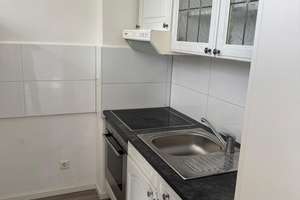NACH SANIERUNG ERSTBEZUG WOHNUNG IN OBERKASSEL MIT BALKON UND EBK – Die vollständige Adresse der Immobilie erhältst du vom Anbieter., 40545 Oberkassel, Düsseldorf – Vorschaubild 4