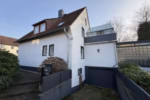 Attraktive Gelegenheit: Stilvolles Einfamilienhaus mit Garten! – Die vollständige Adresse der Immobilie erhältst du vom Anbieter., 32756 Detmold – Vorschaubild 1