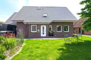 *** Traumhafter Garten mit Traumhaus ***
Eltern und Kinder werden dieses Haus lieben – Leer (Kreis) – Vorschaubild 8