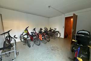 „Ruhe + Licht + Grünblick“ in Botnang, gepflegte 3-Zi.-ETW mit 2 Balkonen, ca. 100 m² Wfl. – Die vollständige Adresse der Immobilie erhältst du vom Anbieter., 70195 Botnang-Süd, Stuttgart – Vorschaubild 38