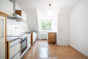 AIGNER - Bezugsfreie 2,5-Zimmer-Wohnung in denkmalgeschütztem Altbau im Herzen der Maxvorstadt – Die vollständige Adresse der Immobilie erhältst du vom Anbieter., 80333 Augustenstraße, München – Vorschaubild 7