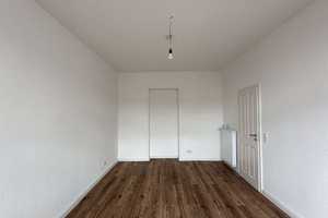 Kernsaniertes Altbau Apartment – Oberbilker Allee 310, 40227 Düsseldorf – Vorschaubild 2