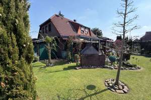 Großzügiges Familienparadies: 6 Zimmer, Wintergarten & idyllischer Garten in Varel – Die vollständige Adresse der Immobilie erhältst du vom Anbieter., 26316 Varel – Vorschaubild 14