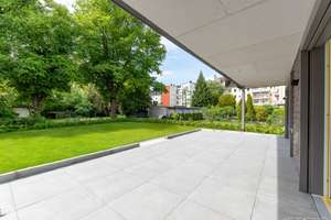Hochwertig, neu und mit eigenem Garten in Düsternbrook