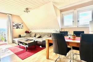 DACHGESCHOSSWOHNUNG MIT GARTENMITBENUTZUNG ° SIEGEN -  WEIDENAU