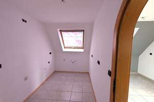 Großzügige 6-Zimmer-Maisonette mit Garten und Pool - Wohnen auf zwei Etagen wie im eigenen Haus – Die vollständige Adresse der Immobilie erhältst du vom Anbieter., 84405 Dorfen – Vorschaubild 18