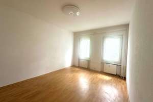 Bezugsfreie 1-Zimmer-Wohnung nahe U-Bahn in Berlin-Reinickendorf – nur 130.000 €! – Hechelstraße 2, 13403 Reinickendorf (Ortsteil), Berlin – Vorschaubild 2