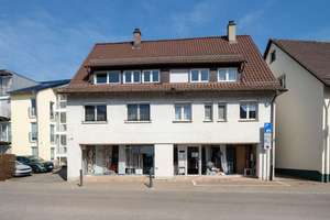 Wohn- u. Geschäftshaus (ca. 415 m²) mit 5 Wohnung u. großer Gewerbefläche im EG in KN-Wollmatingen – Die vollständige Adresse der Immobilie erhältst du vom Anbieter., 78467 Wollmatingen, Konstanz – Vorschaubild 1
