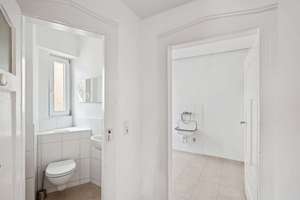 Exklusive Dachgeschoss-Wohnung in Stuttgart-Ost – Die vollständige Adresse der Immobilie erhältst du vom Anbieter., 70184 Gablenberg, Stuttgart – Vorschaubild 13