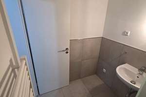 Helle und großzügige 4-Zimmer-Wohnung mit Balkon in bester Lage – ideal für Familien! – 80993 Alt-Moosach, München – Vorschaubild 16