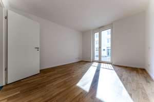 Ideale Familienwohnung im Hochparterre: 3-Zi. mit großzügigem Wohn-Ess-Küchen-Bereich und Balkon – Die vollständige Adresse der Immobilie erhältst du vom Anbieter., 81677 Echarding, München – Vorschaubild 20