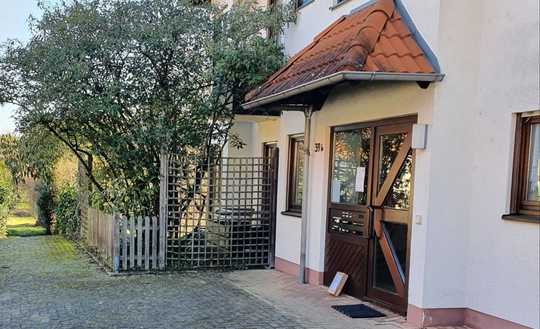3 Zimmer Etagenwohnung mit Balkon, Gartennutzung und 2 TG-Stellplätzen in Jockgrim
