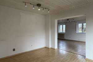 Familienfreundliches Haus mit großem Garten! – Die vollständige Adresse der Immobilie erhältst du vom Anbieter., 93173 Wenzenbach – Vorschaubild 9