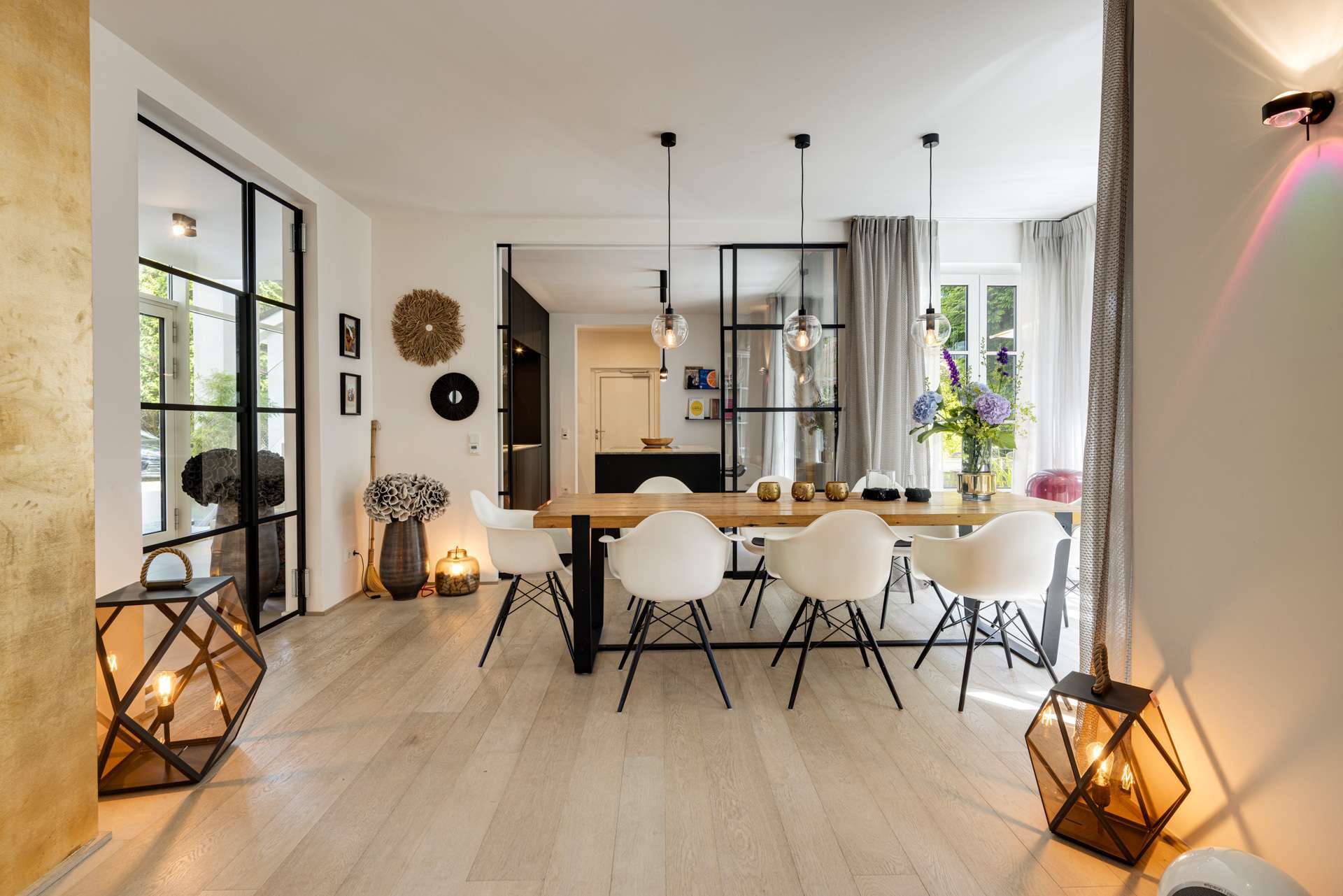 Immobilie in Straßlach-Dingharting - Wo Design auf Natur trifft – stilvolles Wohnen in exklusiver Harmonie - Bild 2