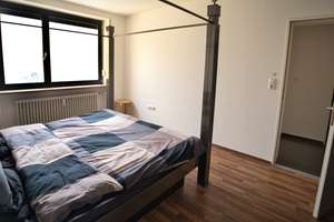 Vermietet! Helle, gut geschnittene 4 ZKB mit Fahrstuhl, TG Platz und verglastem Balkon! – Ziegeleistraße 22f, 86199 Inningen, Augsburg – Vorschaubild 8