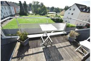 Schöne Dachgeschosswohnung mit Balkon