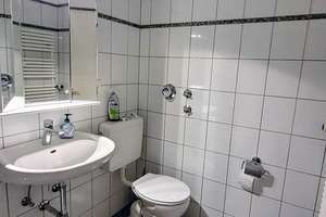 Exklusive, 2-Zimmer-Hochparterre-Wohnung mit Balkon und EBK in München, beste Lage – Emil-Dittler-Straße 27, 81479 Solln, München – Vorschaubild 9