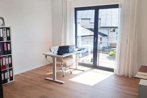 Repräsentativer Bauhaus Stil mit gehobener Ausstattung – Die vollständige Adresse der Immobilie erhältst du vom Anbieter., 55469 Simmern/Hunsrück – Vorschaubild 5