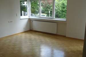 Sifi: 1-2-Fam.-Haus am Wald, Aussicht, EBK, Doppelgarage, ELW für Freiberufler oder Pflegepersonal – Die vollständige Adresse der Immobilie erhältst du vom Anbieter., 71063 Sindelfingen – Vorschaubild 16