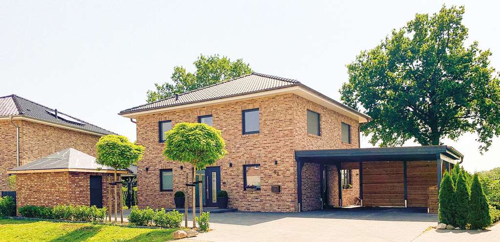 Immobilie in Borkwalde - HÄUSER FÜR'S LEBEN - 2-vollgeschossige, moderne Stadtvilla mit 6 Zimmern in Borkwalde - Bild 1