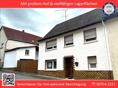 Einfamilienhaus mit Scheune, ehemaligem Stall, Hof und Garten