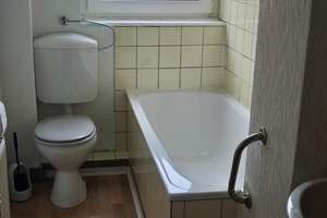 Gepflegte 2-Zimmer-Wohnung in Bonn-Castell – Die vollständige Adresse der Immobilie erhältst du vom Anbieter., 53117 Bonn-Castell, Bonn – Vorschaubild 6