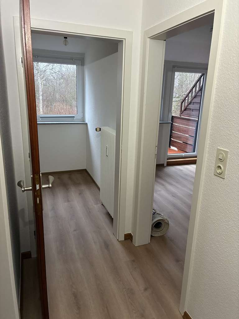 Immobilie in Glücksburg - Charmante 3-Zimmer Dachgeschosswohnung in Glücksburg (Ostsee) - Balkon - Garage - Bild 3