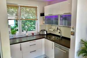 Hochwertige Split-Level-Wohnung mit Hauscharakter in Junkersdorfer Bestlage – 50858 Junkersdorf, Köln – Vorschaubild 7