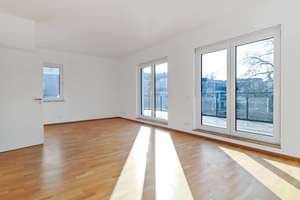 Sonnenoase & Ruhe: Exklusives Penthouse mit umlaufender Terrasse, Aufzug & Tiefgarage – Die vollständige Adresse der Immobilie erhältst du vom Anbieter., 13156 Niederschönhausen, Berlin – Vorschaubild 2