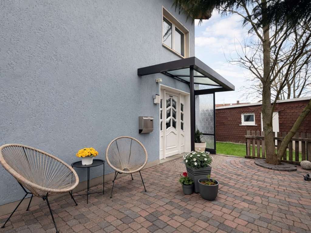 Immobilie in Lügde - Vielseitiges Wohnglück mit Renditepotenzial: Modernisiertes Haupthaus & charmante Gästewohnung - Bild 3