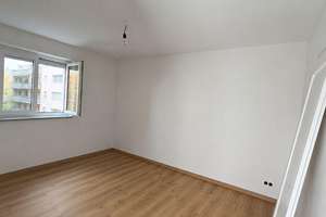 Schönes WG-Zimmer in Regensburg – Nachmieter/in gesucht