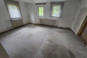 Sanierungsbedürftiges EFH mit 212qm auf 1.770qm Grundstück mit Pool & Doppelgarage + Gartenhaus – Pawlowstr. 4, 9117 Reichenbrand, Chemnitz – Vorschaubild 7