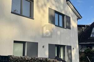FAMILIENREFUGIUM MIT STUDIO, GARTEN & DESIGNKÜCHE – Die vollständige Adresse der Immobilie erhältst du vom Anbieter., 22457 Schnelsen, Hamburg – Vorschaubild 4