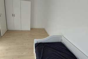 Geräumiges, helles 4,5 Zimmer RMH, teilmöbliert, Balkon, Garten, Terasse, EBK in Nähe der Havel – Berlin – Vorschaubild 13