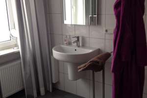 Kompl.renovierte + sanierte 2 Zimmerwohnung mit neuem Badezimmer und hochwertiger Einbauküche – Humboldtstraße 31, 42283 Barmen, Wuppertal – Vorschaubild 2