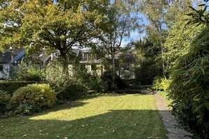 Familienfreundlich: Grosses Reihenendhaus, 225 qm Wohnfläche, 698 qm Traumgrundstück, Garage – Heymelstraße 7, 28359 Bremen – Vorschaubild 6