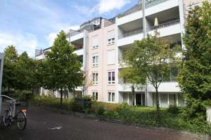 Erstbezug nach Modernisierung 3-Zimmer-Wohnung mit Terrasse in Oberrad