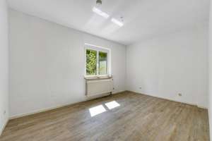 +++ direkt am Waldrand - 12 m² Süd-Balkon - Erdgeschoss - 2,70 Raumhöhe - 2-FH mit Eigentümer +++ – Am Stadtpark 26, 70435 Zuffenhausen-Am Stadtpark, Stuttgart – Vorschaubild 18
