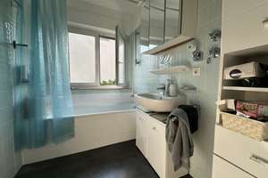 Charmante 3-Zimmer-Wohnung mit Balkon und Einbauküche – Die vollständige Adresse der Immobilie erhältst du vom Anbieter., 70376 Altenburg, Stuttgart – Vorschaubild 3