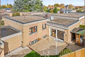 Pulheim: Gepflegter Bungalow mit viel Platz zum Leben und Wohlfühlen – Die vollständige Adresse der Immobilie erhältst du vom Anbieter., 50259 Pulheim – Vorschaubild 24