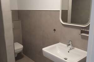 Moderne 2-Zimmer-Wohnung mit West-Garten & Carport direkt am Lenkwerk – Leibnizstraße 12, 33609 Mitte, Bielefeld – Vorschaubild 9