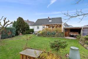 Freistehendes Einfamilienhaus auf tollem Grundstück in Rinteln – Die vollständige Adresse der Immobilie erhältst du vom Anbieter., 31737 Rinteln – Vorschaubild 2