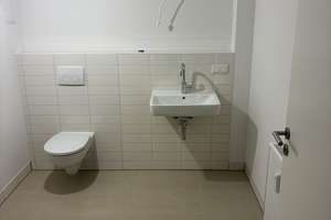 Großzügige 2 Zimmer Wohnung mit EBK und Echtholzparkett im Industriedenkmal – Theo-Neubauer-Straße 39, 99085 Krämpfervorstadt, Erfurt – Vorschaubild 19