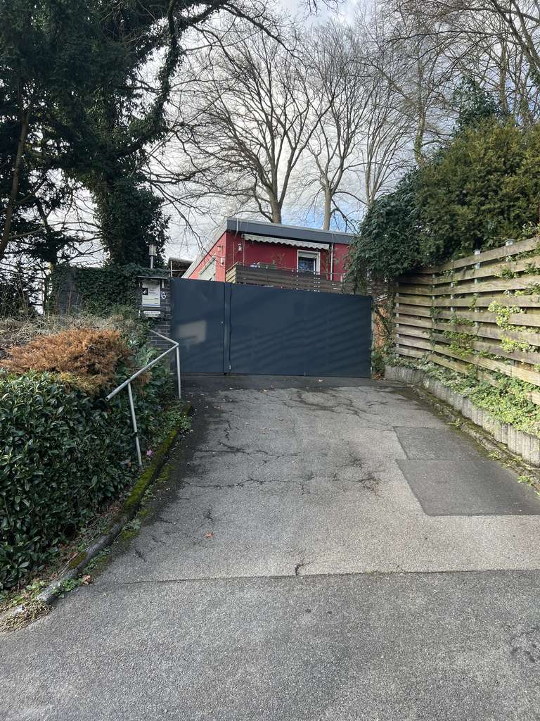 Immobilie in Overath - Einfamilienhaus mit Einliegerwohnung in Overath-Brombach, Bergstr. 6, 51491 Overath - Bild 1