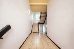 3-Zimmer Altbauwohnung in sehr guter Lage – Die vollständige Adresse der Immobilie erhältst du vom Anbieter., 76133 Innenstadt-West, Karlsruhe – Vorschaubild 2